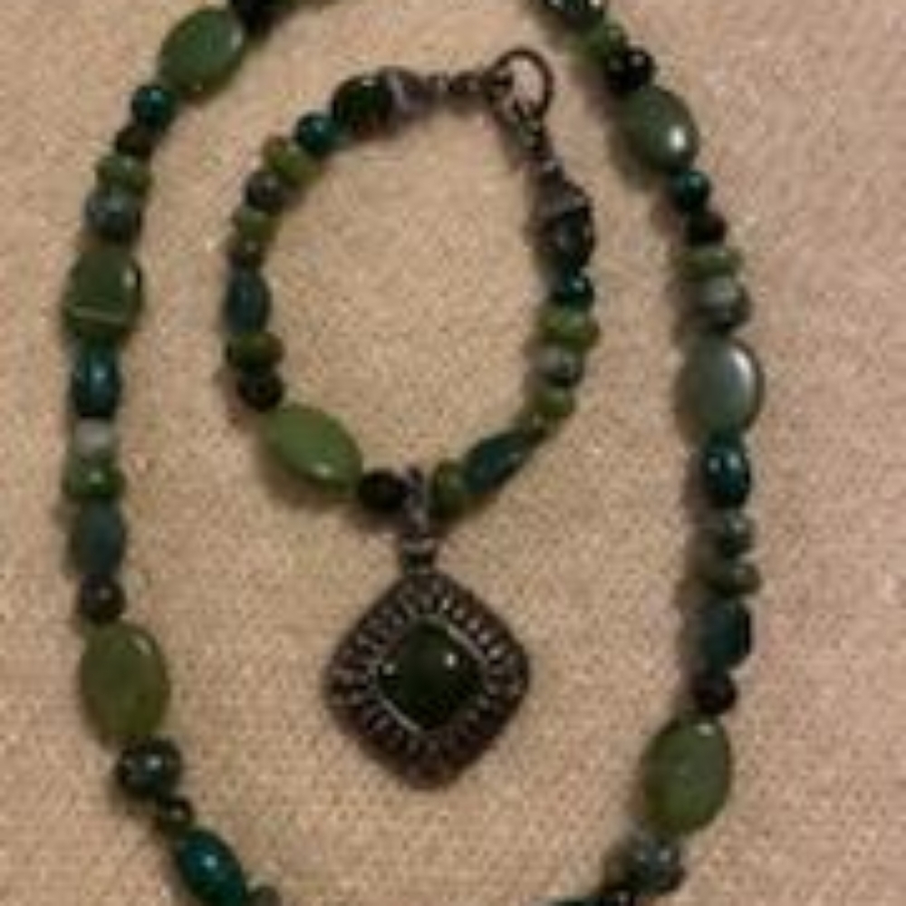 Vintage Silver necklace with bracelet